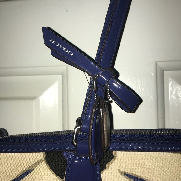 Rare Coach purse - Picture 5 of 10